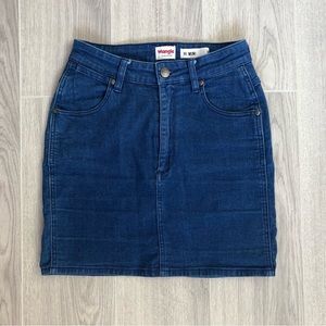 Wrangler X Urban outfitters jeans skirt XS/24